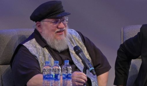 George R.R. Martin à la conférence / discussion SF in SF avec John Picacio - août 2018